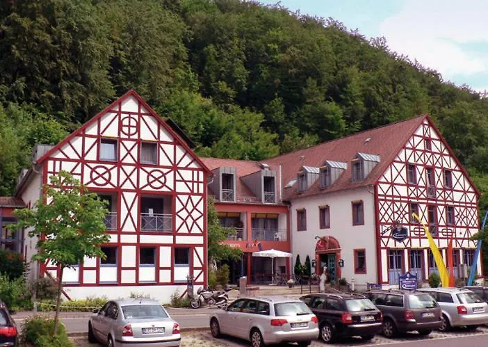 Behringers Freizeit - und Tagungshotel Goessweinstein